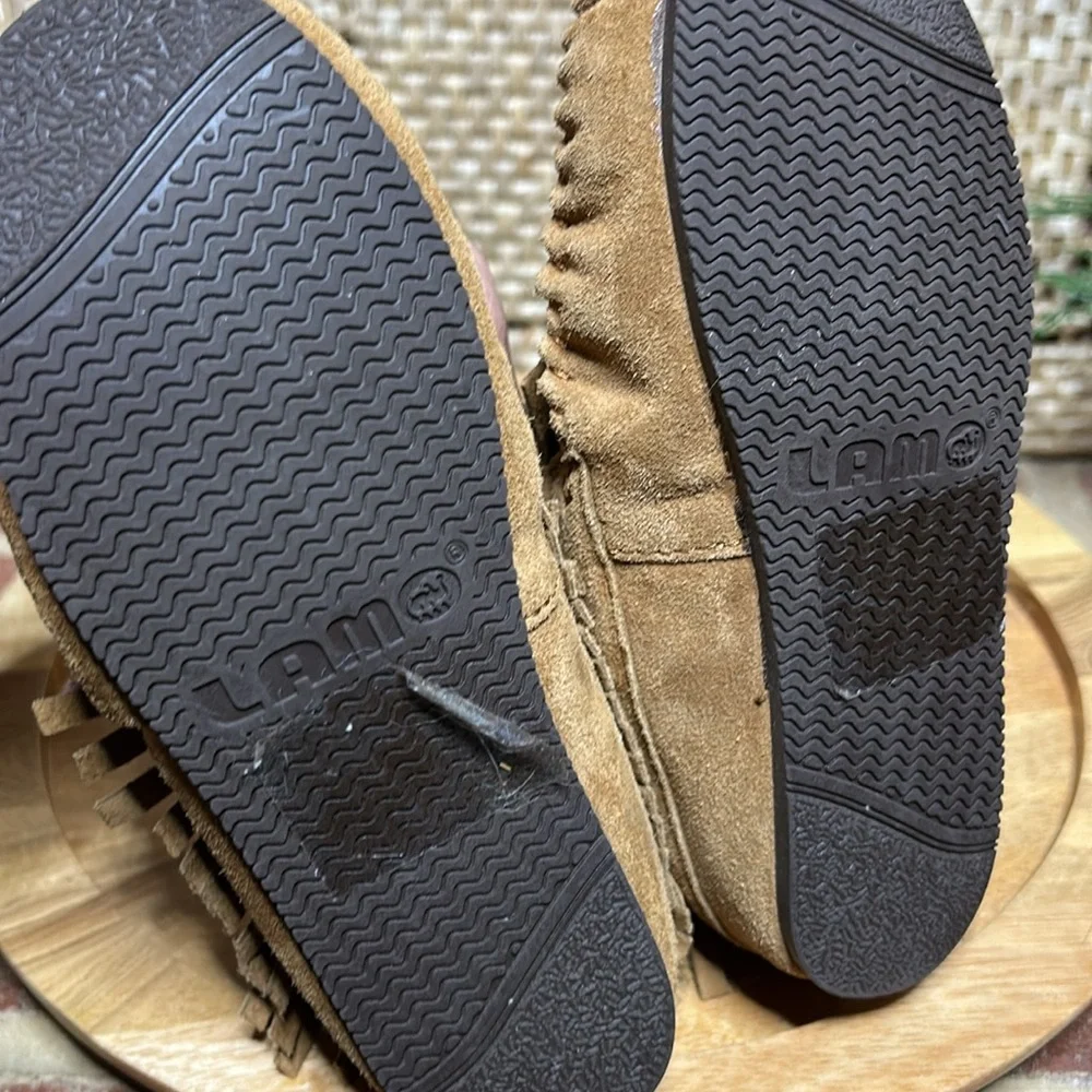 Lamo Tan Suede Moccasins with Fringe size 13 Y